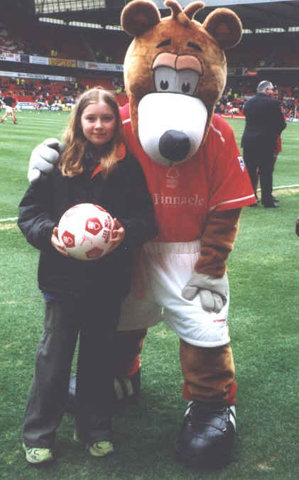 kirsty.jpg (61701 bytes)